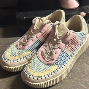 LA SHEELAH CROCHETED PATCHWORK INSPIRED MULTICOLOR FASHION SNEAKERS SZ 8.5